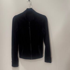 lululemon athletica Black Jacket. Zipper in excellent condition. Size M.